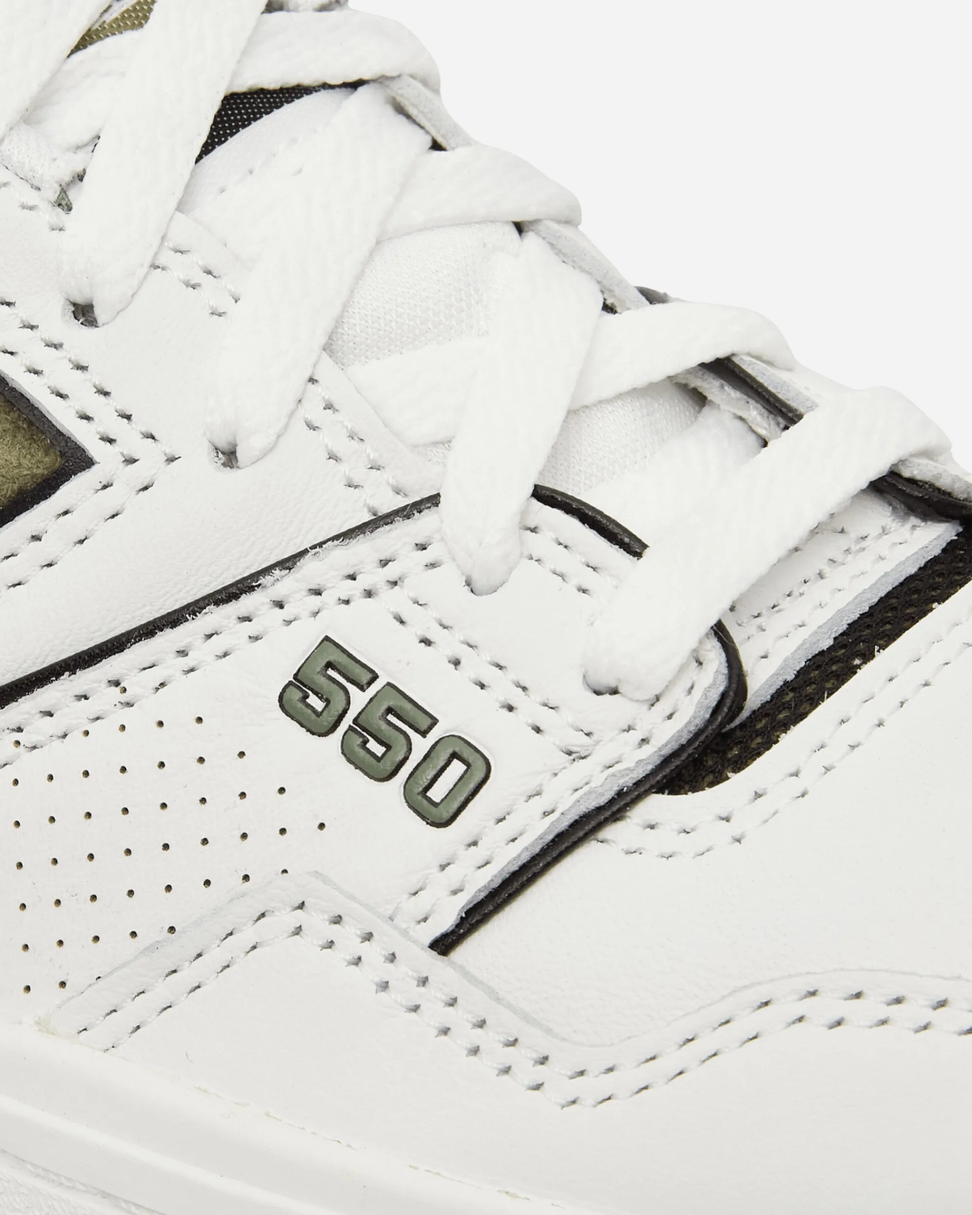 New Balance Sneakers·Low|Sneakers^550 Sneakers White / Dark Olivine / Black