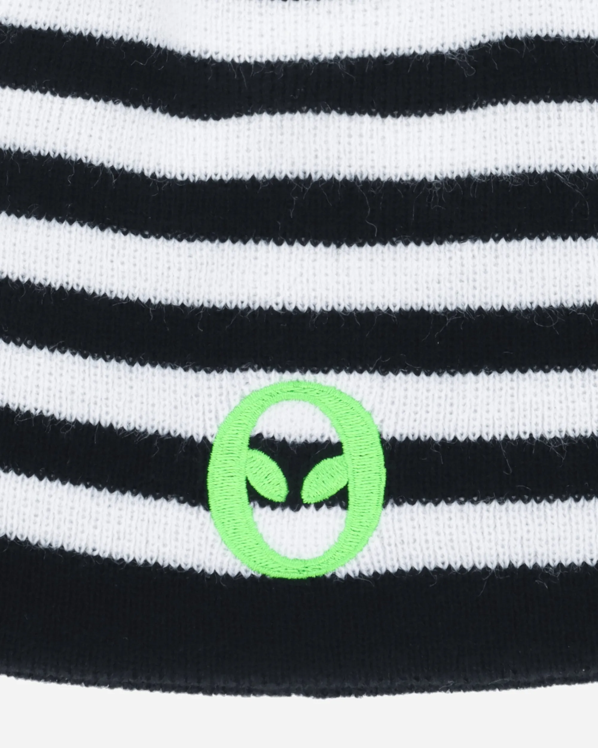 No Problemo Hats|Hats^Alien-O Reversible Beanie Black