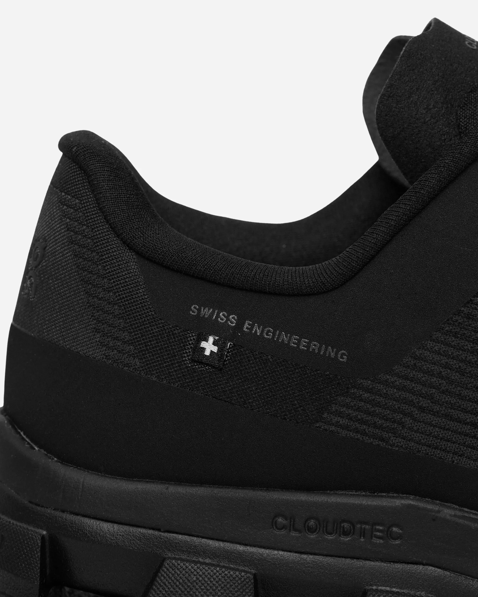On Sneakers·Low|Sneakers^Cloudflow 4 IK Sneakers Magnet / Black