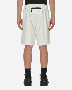 Moncler Grenoble Shorts^Day-Namic Shorts White