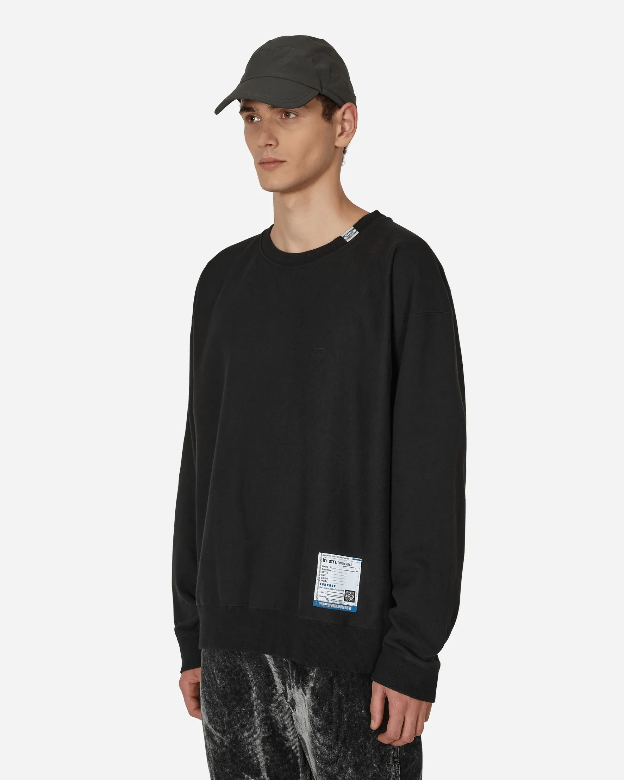 in・stru(men-tal) Sweatshirts^Embroidery Crewneck Sweatshirt Black