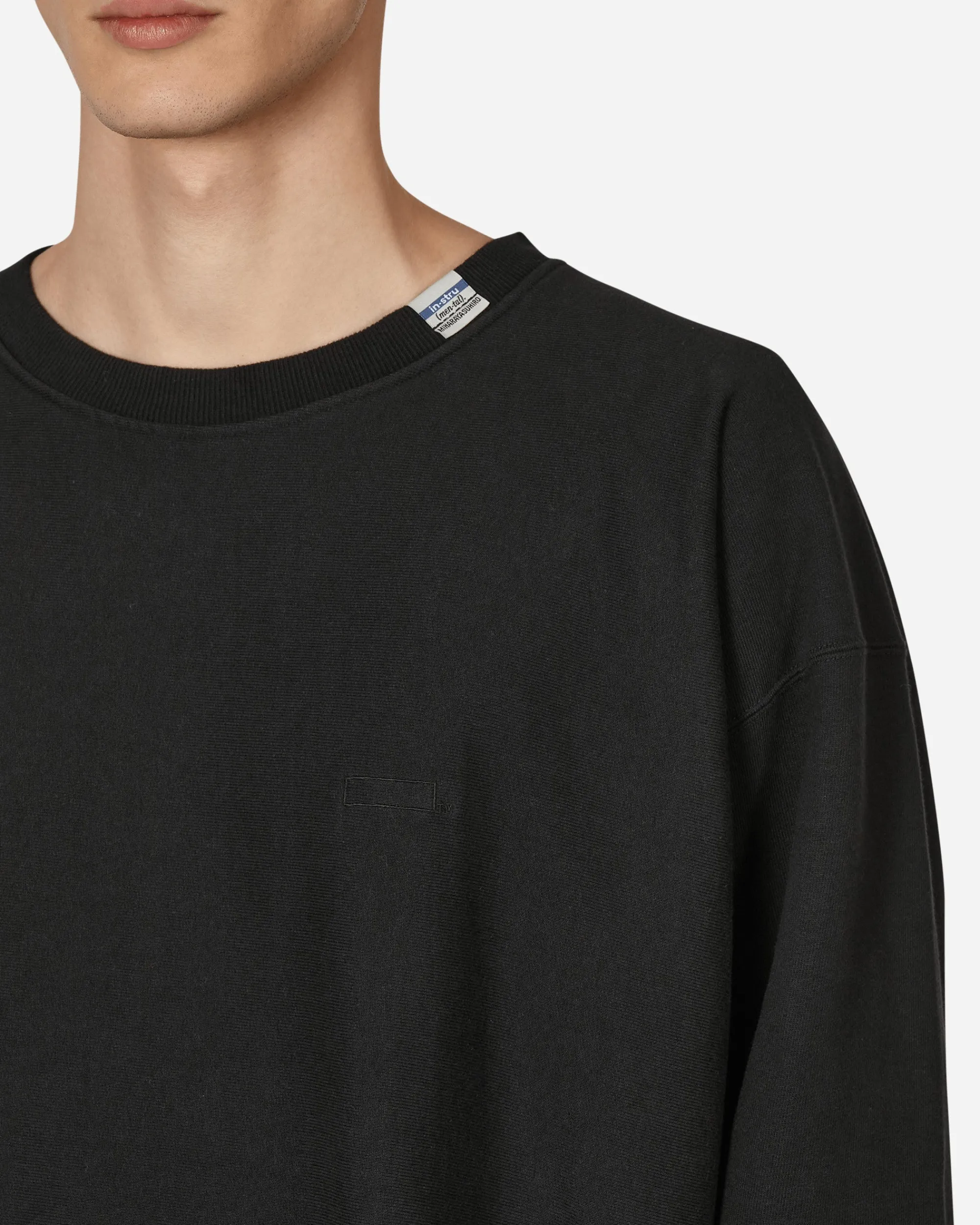 in・stru(men-tal) Sweatshirts^Embroidery Crewneck Sweatshirt Black