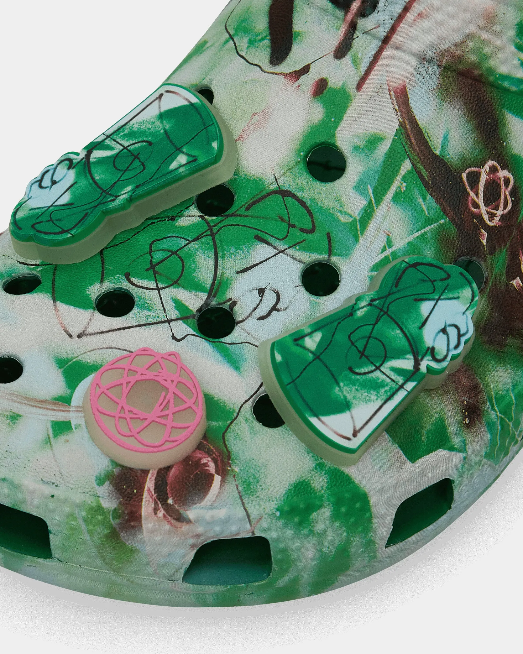 Crocs Sandals And Slides^Futura Laboratories Classic Clogs Green Ivy