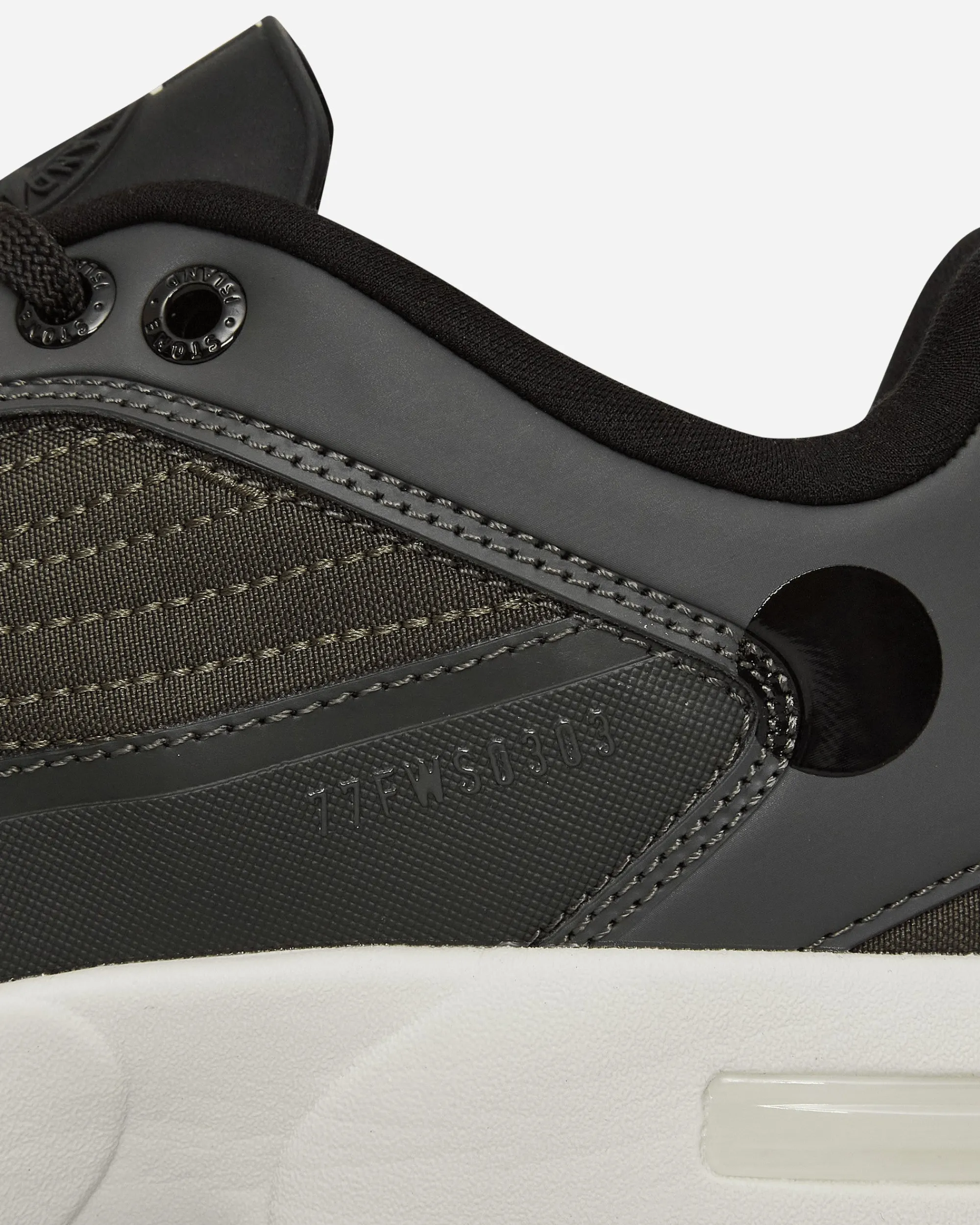 Stone Island Sneakers·Low|Sneakers^77FWS0303 Sneakers Black