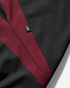 Umbro T-Shirts^Men's 1993 Drill Polo Black / Burgundy