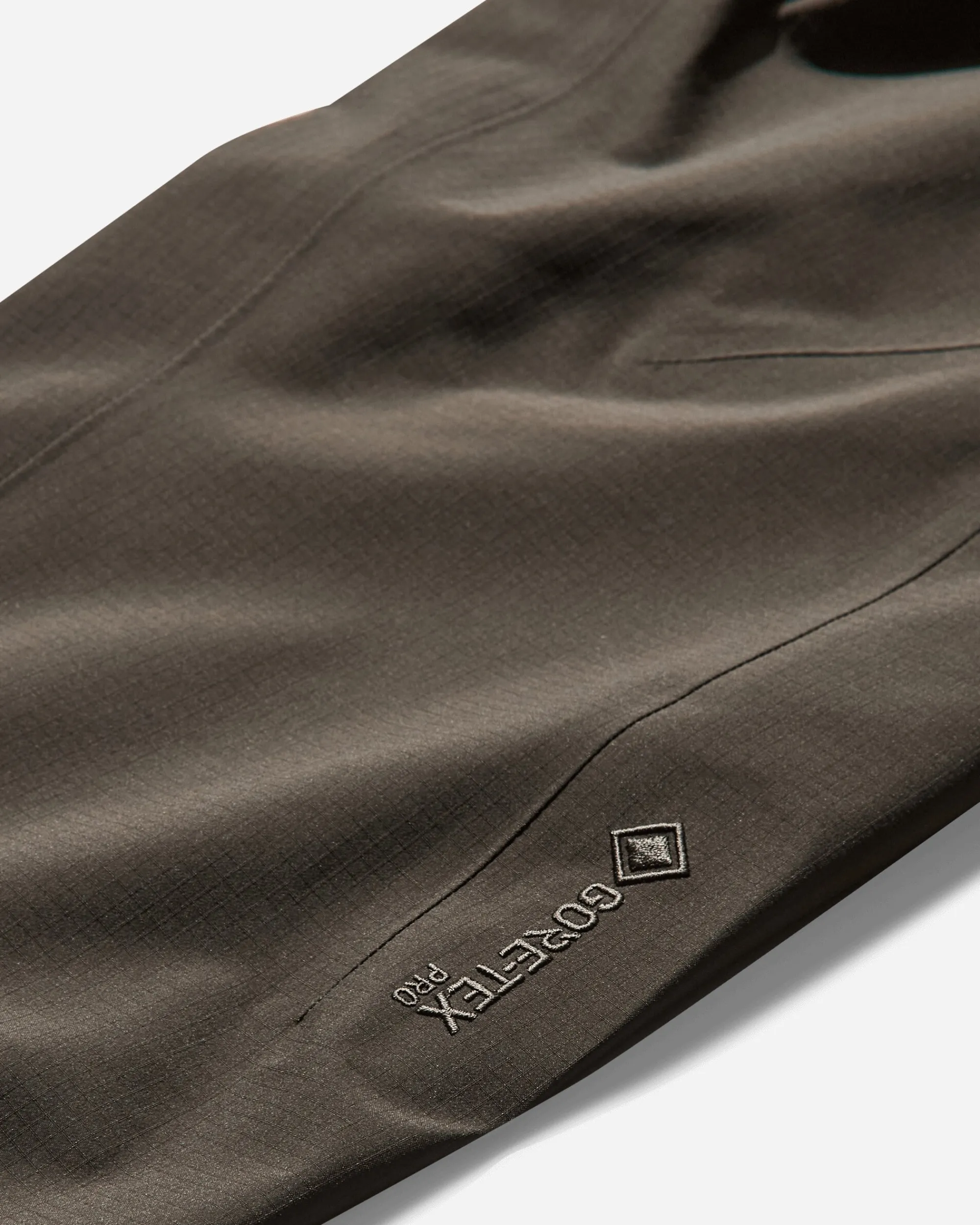 _J.L-A.L_ Coats And Jackets^Men's Goldwin GORE-TEX 3L Shell Jacket Black Olive