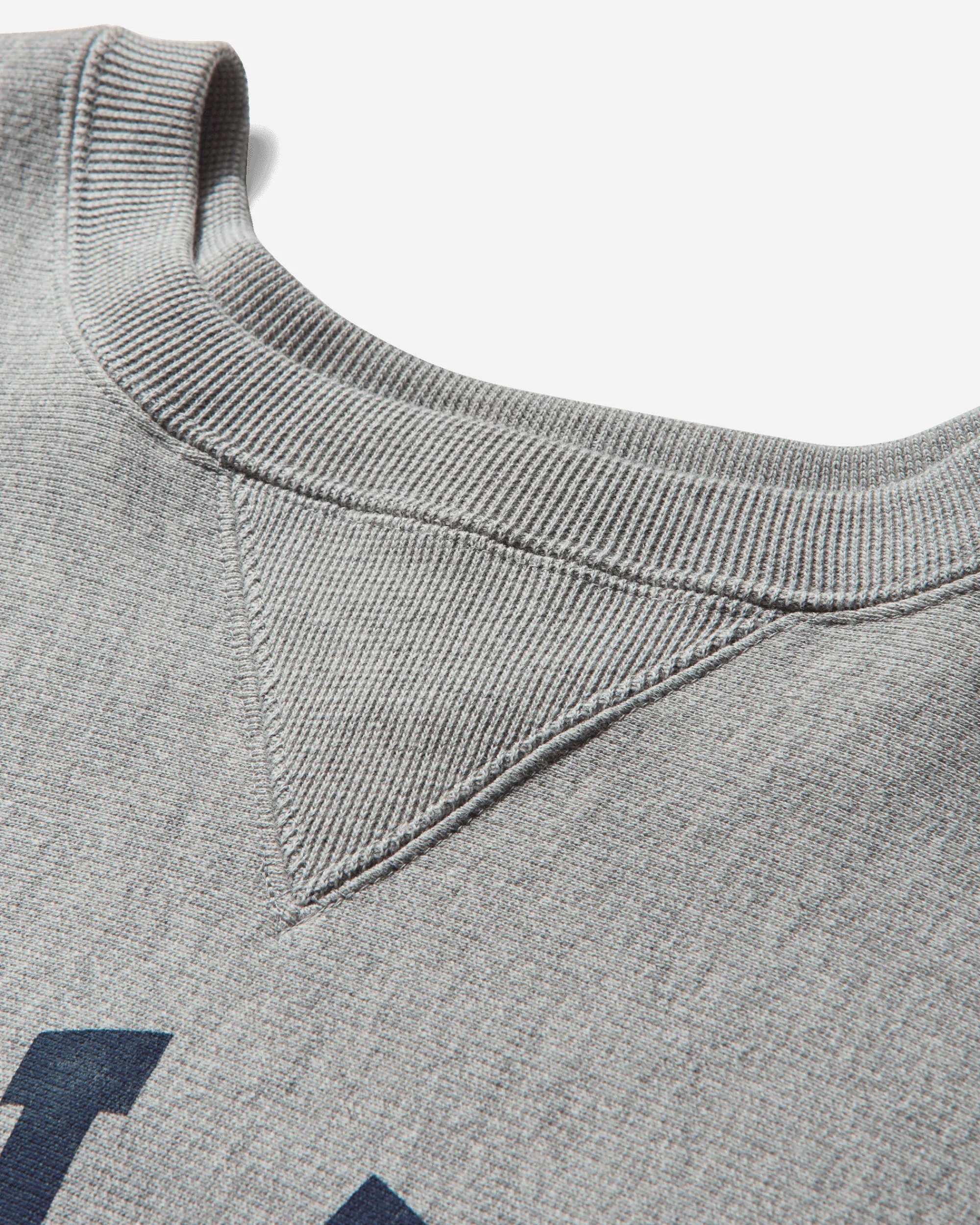 Champion Sweatshirts^Men's True To Archives 1st Patent Graphic Crewneck Sweatshirt Silver Grey