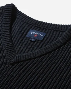 Noah Knitwear^Men's V-Neck Shaker Stitch Sweater Navy