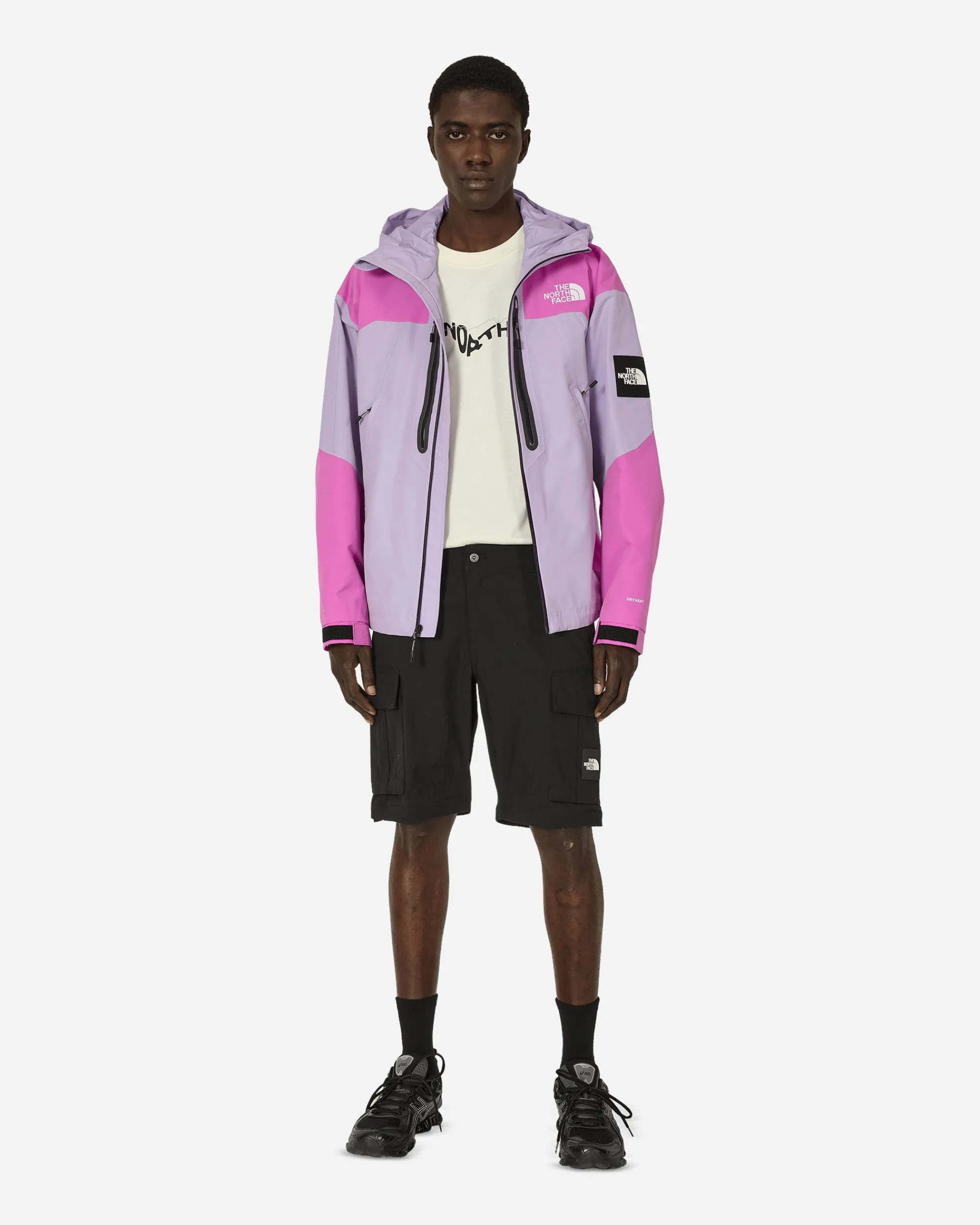 The North Face T-Shirts^NSE Graphic Longsleeve T-Shirt White Dune