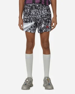 Umbro Shorts^Printed Shorts White / Black