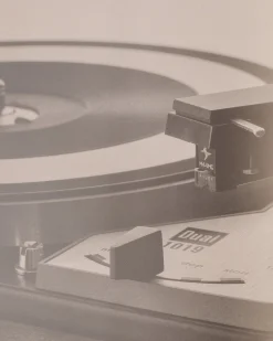 Phaidon Books Books^Revolution: The History Of Turntable Design Book Multicolor