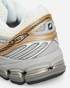 New Balance Sneakers·Low|Sneakers^860v2 Sneakers Sea Salt / Gold Metallic
