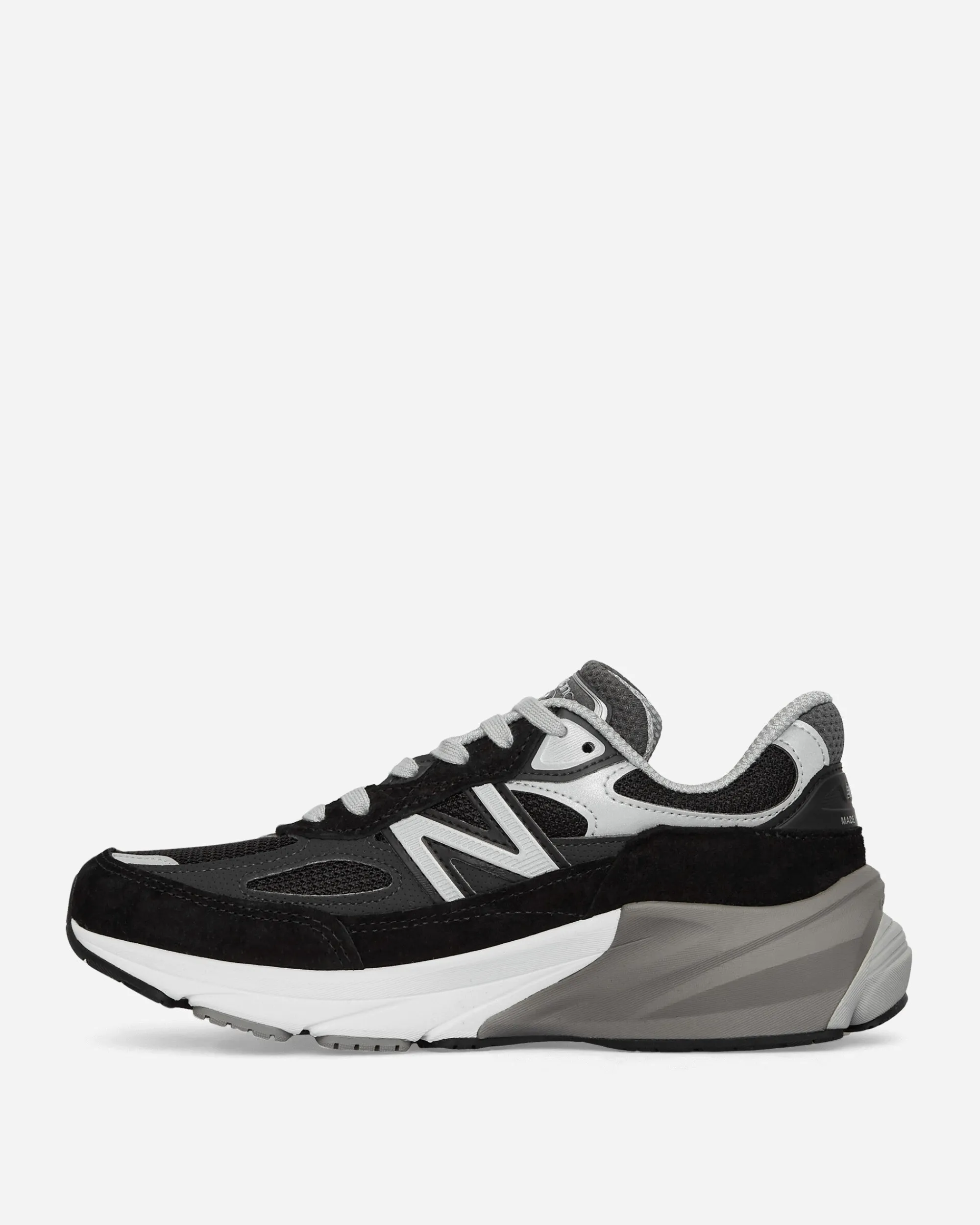 New Balance Sneakers·Low|Sneakers^Women's Made in USA 990v6 Sneakers Black / White