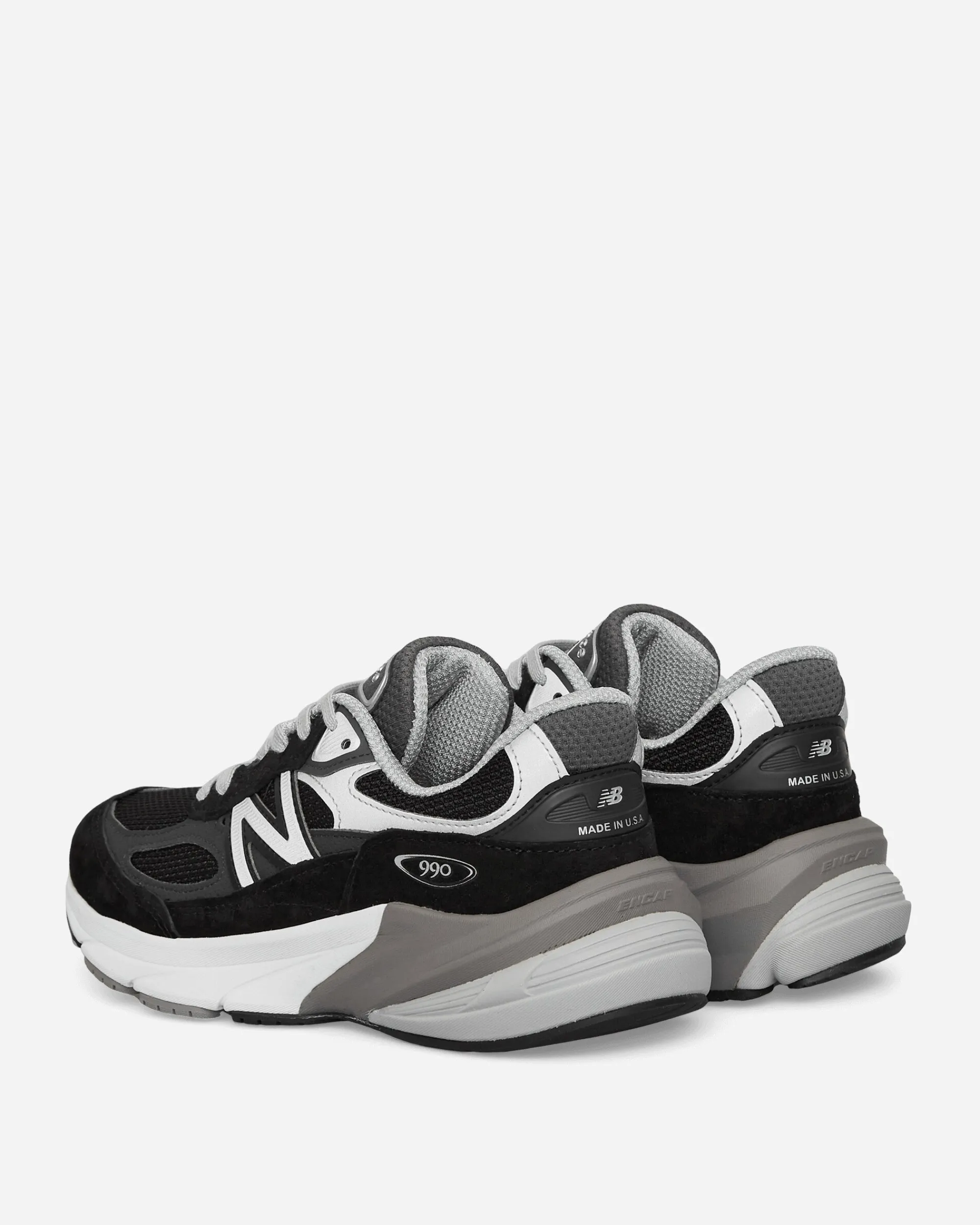 New Balance Sneakers·Low|Sneakers^Women's Made in USA 990v6 Sneakers Black / White