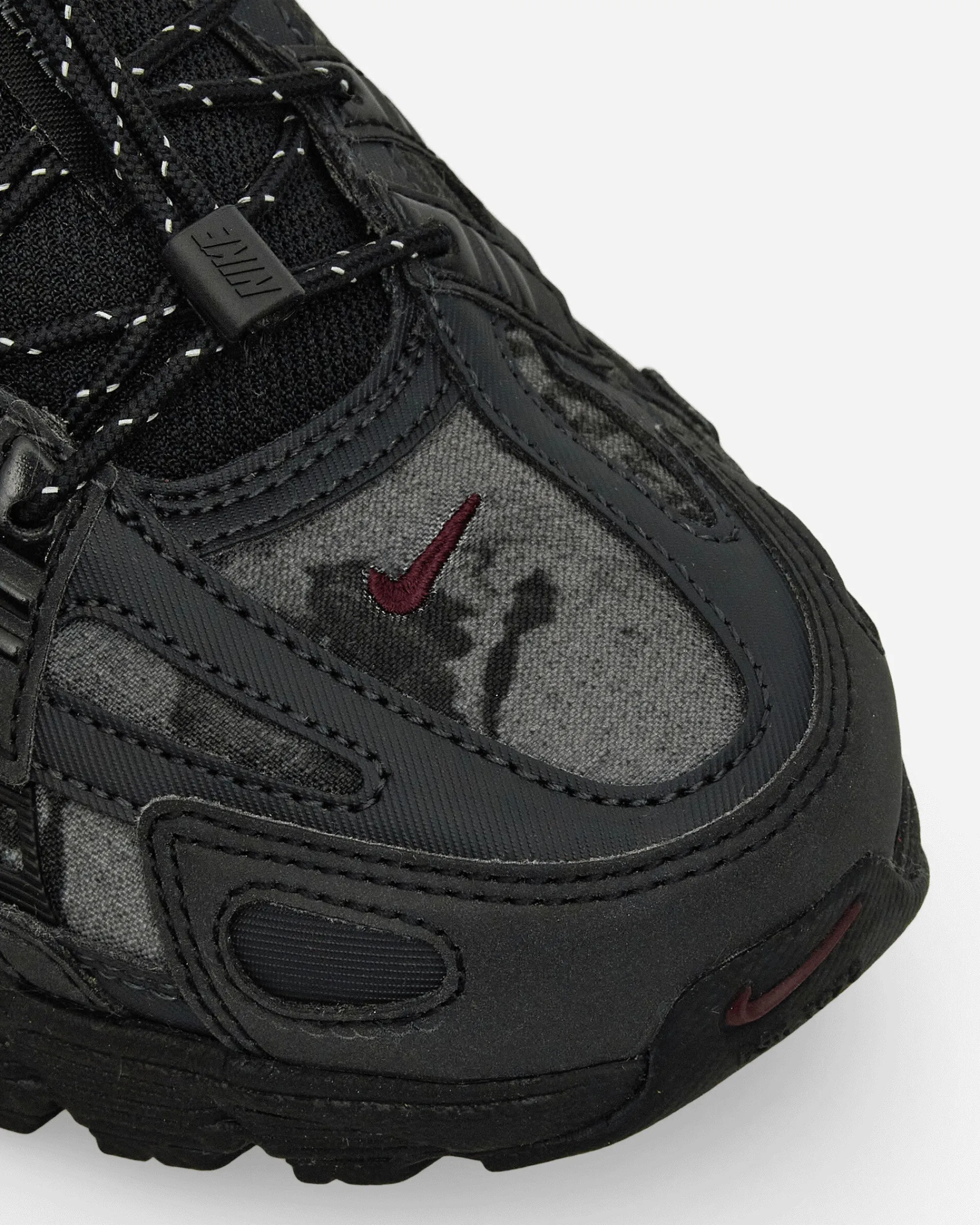 Nike Sneakers·Low|Sneakers^Women's P-6000 Sneakers Black / Midnight Navy / Burgundy Crush