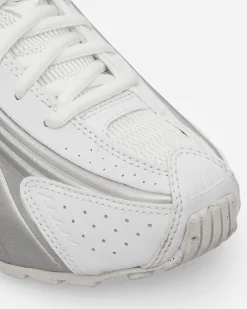 Nike Sneakers·Low|Sneakers^Women's Shox R4 Sneakers White / Metallic Silver