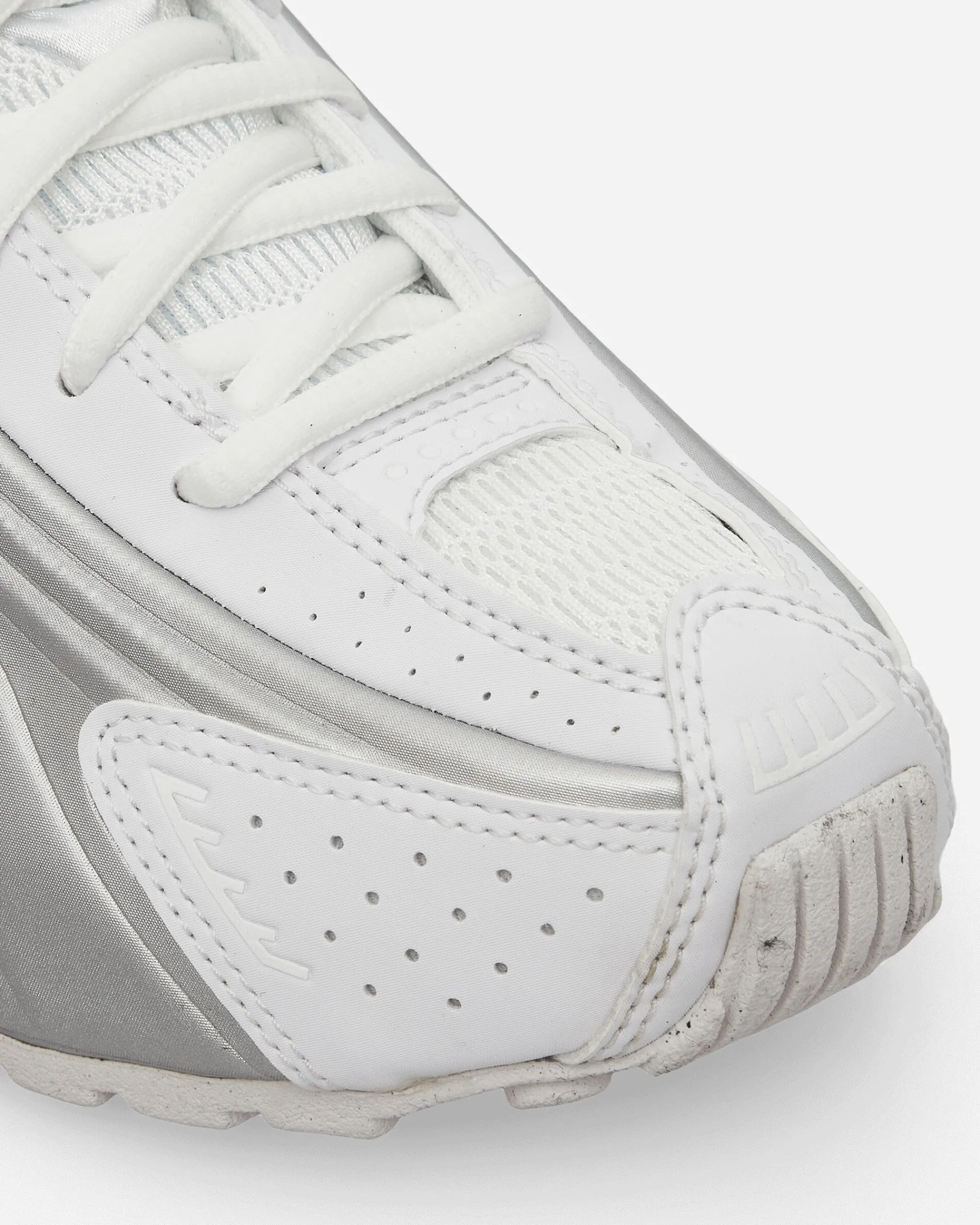 Nike Sneakers·Low|Sneakers^Women's Shox R4 Sneakers White / Metallic Silver