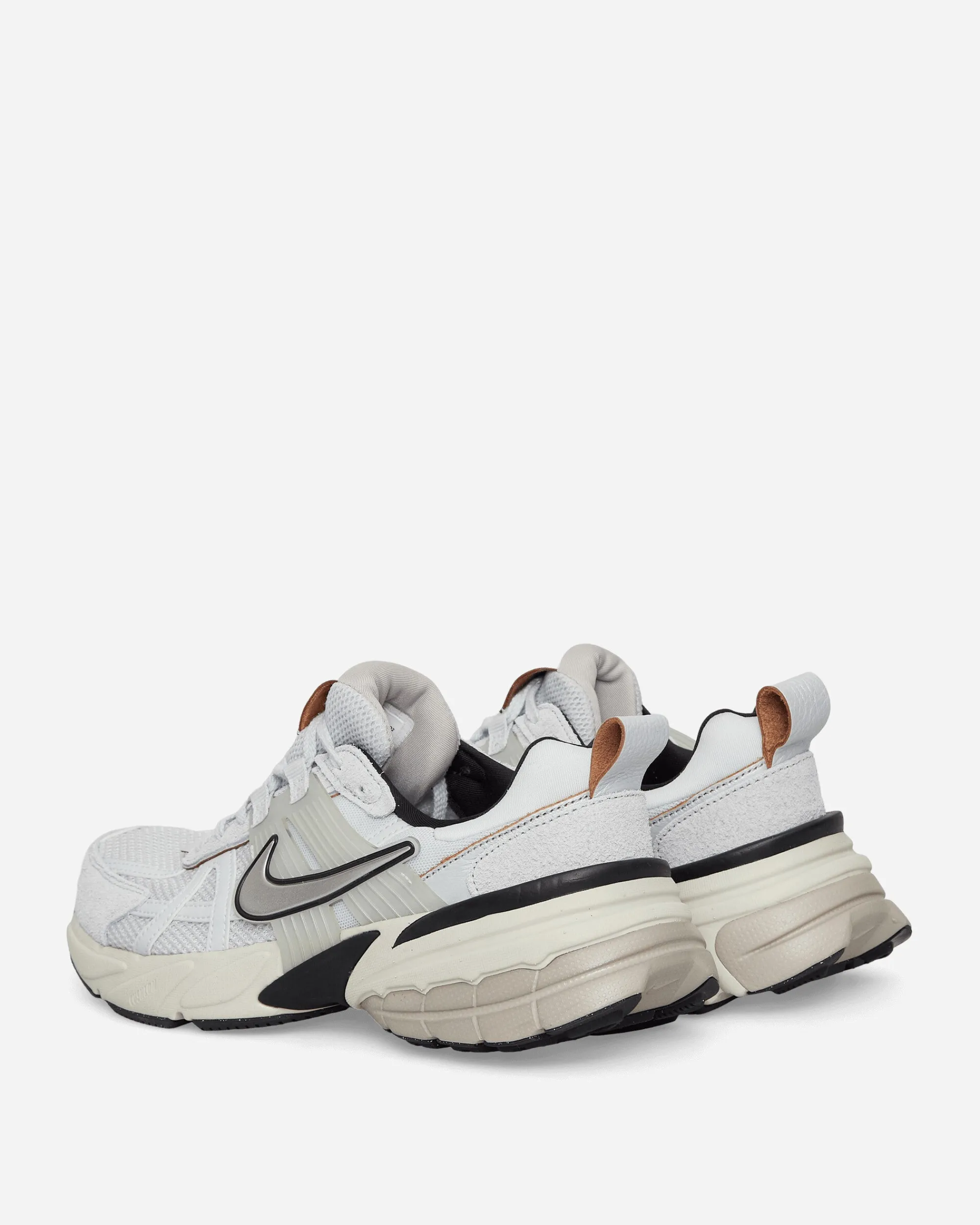 Nike Sneakers·Low|Sneakers^Women's V2K Run Sneakers Pure Platinum / Chrome