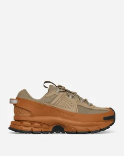 Nike Sneakers·Low|Sneakers^Women's Zoom Vomero Roam Sneakers Flax / University Gold